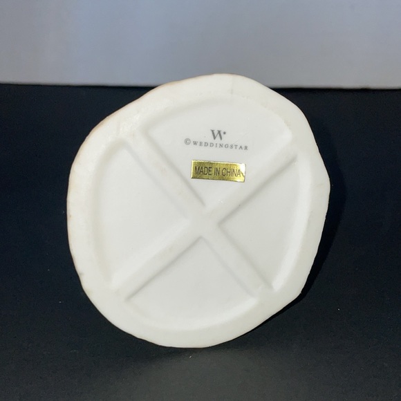 Wedding Cake Topper Bride Groom Embrace On The Beach Wedding Anniversary Decor - Picture 6 of 8